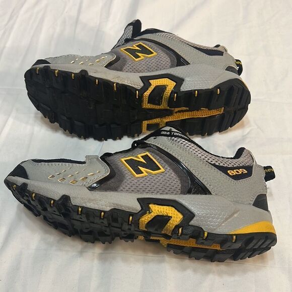 New Balance‎ All Terrain Trail Running Shoes 809 M809AT Men's Gray Yellow Size 5 - Picture 5 of 11